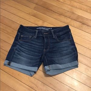 Women’s American Eagle midi shorts